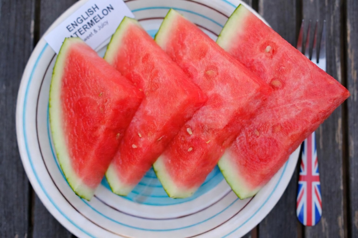 High Creatinine at Night? 4 Fruits Older Adults Often Overlook for Gentle Kidney Support