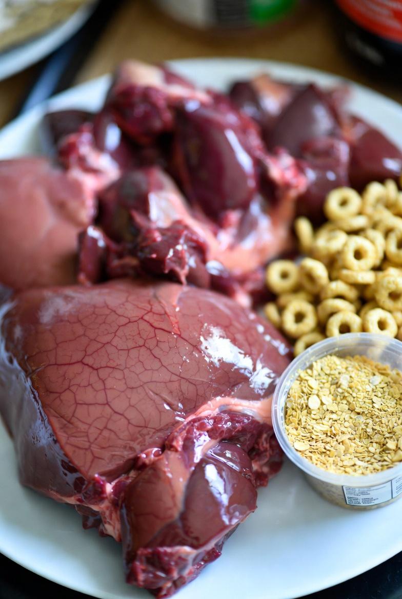 8 Strange Signs That Your Body Might Be Begging for More Vitamin B12 Levels