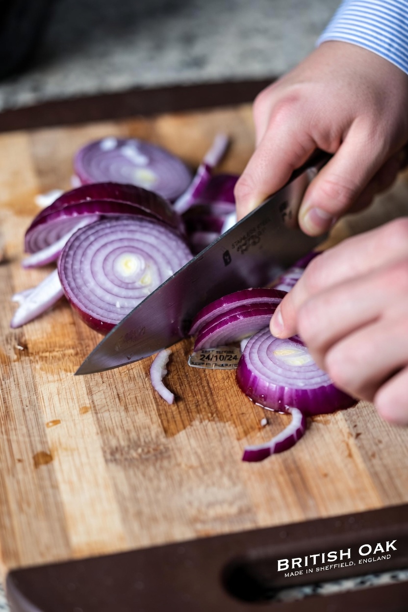 Exploring the Potential Health Benefits of Red Onions for Blood Sugar and Cholesterol Management