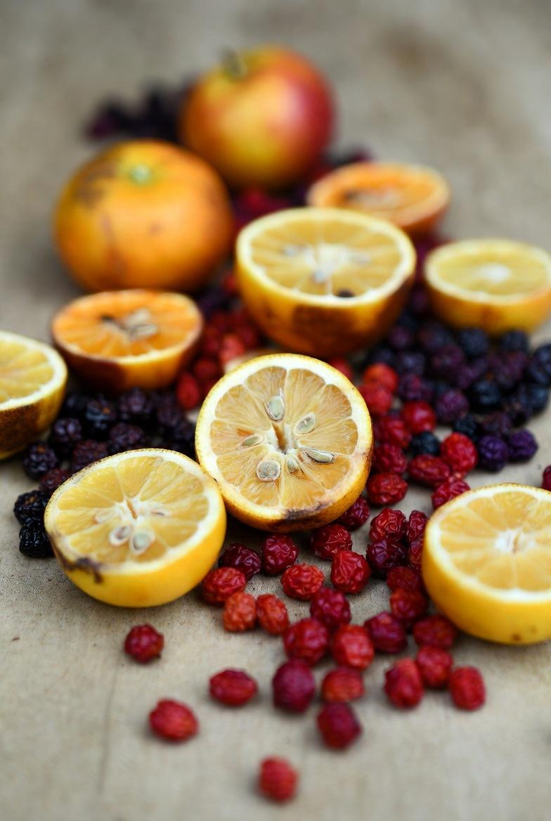 Discover the Top 5 Vitamins That May Support Healthy Circulation in Your Legs and Feet Naturally