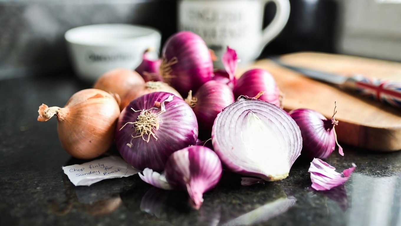 Exploring the Potential Benefits of Onions for Prostate and Bladder Health