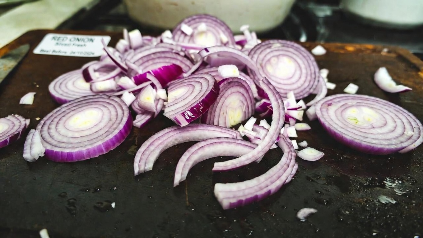 Can Red Onion Tea Really Help Support Healthy Blood Sugar Levels? What Science Actually Shows