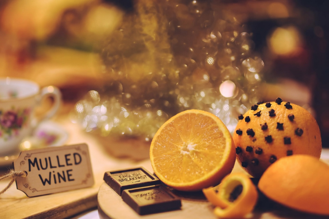 Plant cloves in a lemon and transform your interior: a tip that makes all the difference!